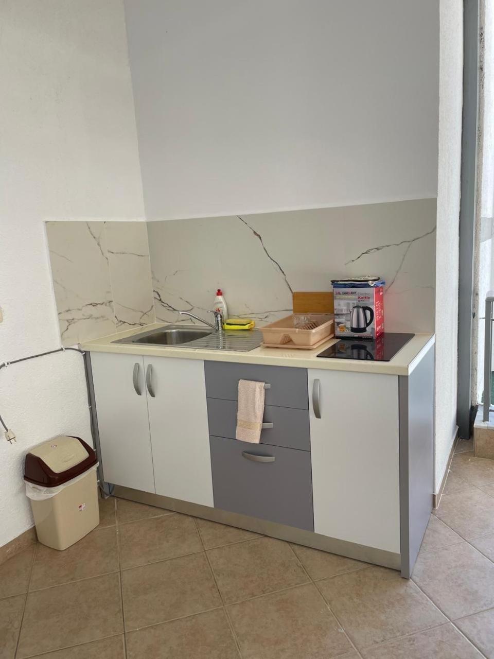 Appartamento Bella Vista Borsh Esterno foto