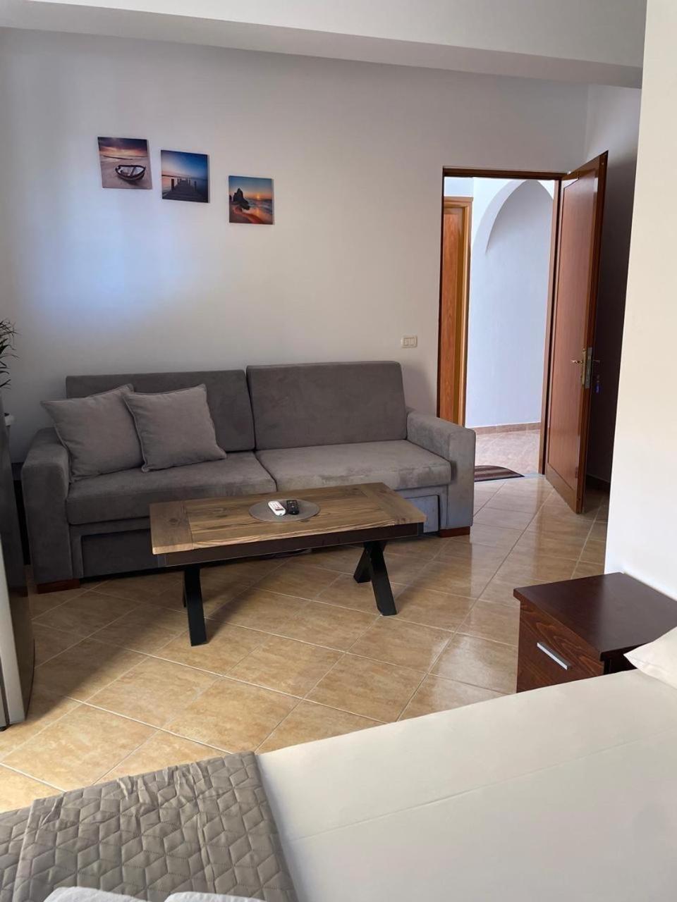 Appartamento Bella Vista Borsh Esterno foto