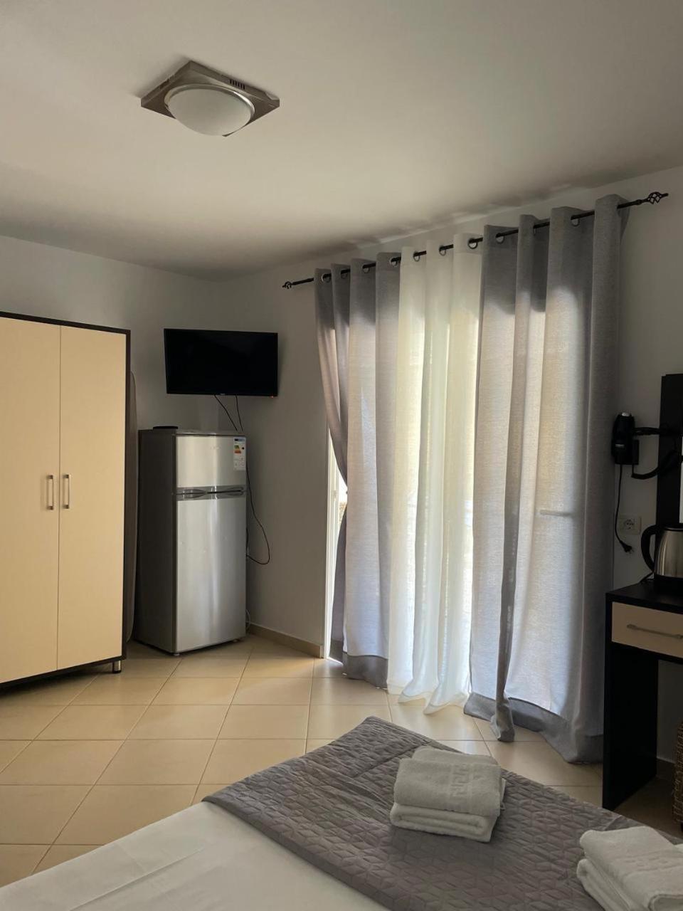 Appartamento Bella Vista Borsh Esterno foto