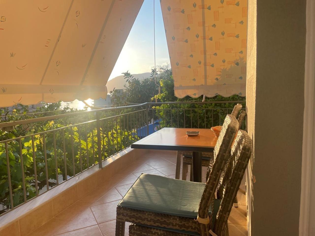 Appartamento Bella Vista Borsh Esterno foto