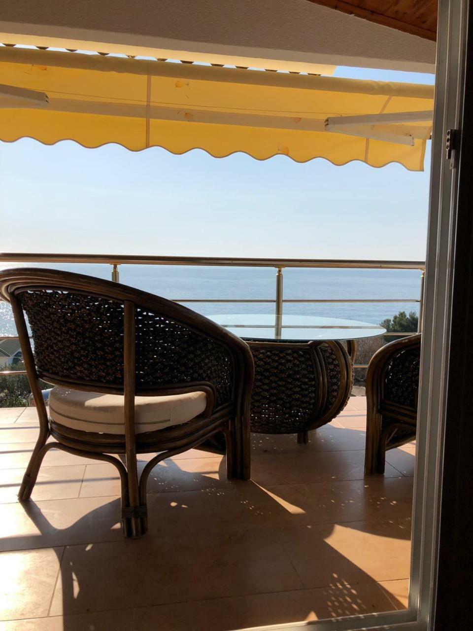 Appartamento Bella Vista Borsh Esterno foto